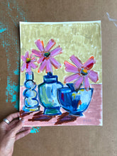 Load image into Gallery viewer, Vintage vases 11x14
